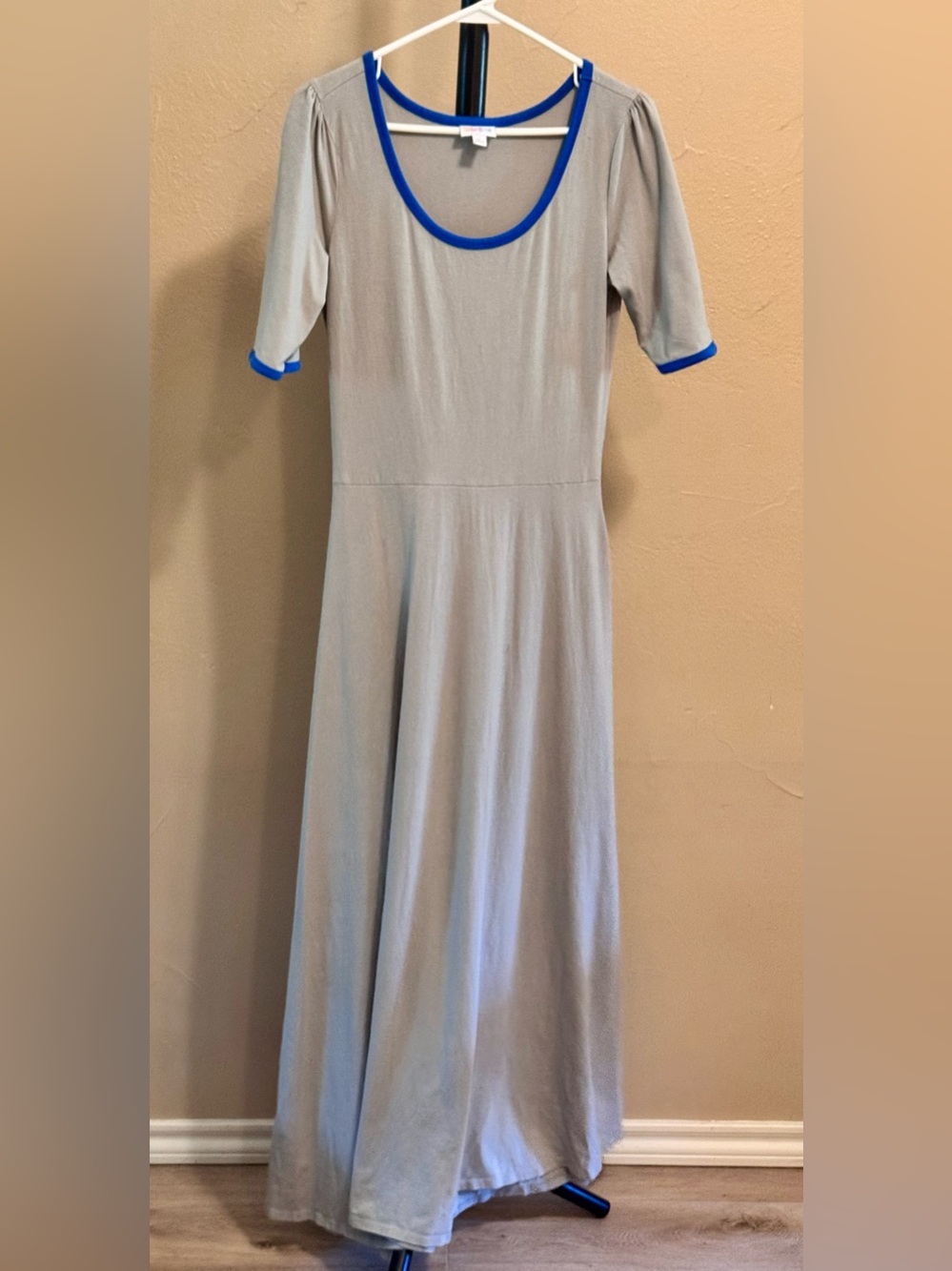 LuLaRoe Gray Maxi Dress with Blue Trim, stretchy, sz large